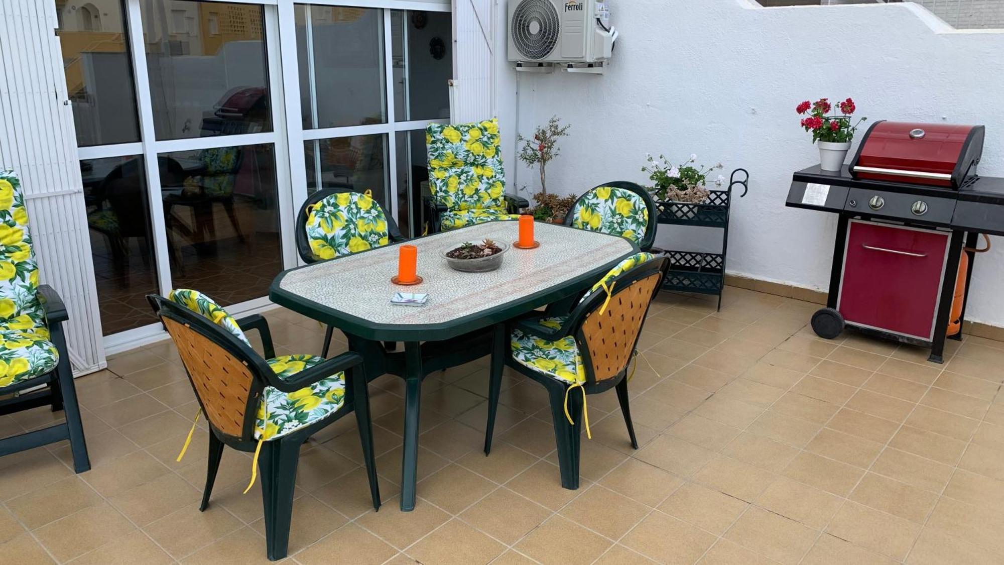 Casa independiente en San de los Terreros Con estupenda terraza, a dos minutos a pie de las playas Mar Serena y Calipso San Juan de los Terreros Exterior foto